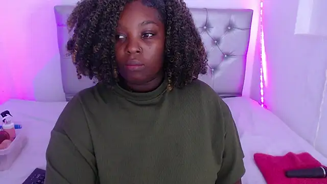 ebony NeighborMoans online show from October 2, 2025, 3:10 am