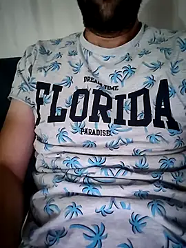 fearleass online show from September 22, 2025, 8:04 pm