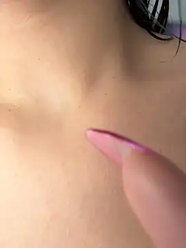 Snapshot of CatadeLuca chatting on December 16, 2025, 4:44 pm CatadeLuca online show from December 16, 2025, 4:44 pm