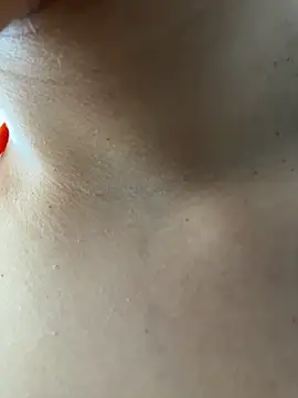 Snapshot of CatadeLuca chatting on December 15, 2025, 2:34 pm CatadeLuca online show from December 15, 2025, 2:34 pm