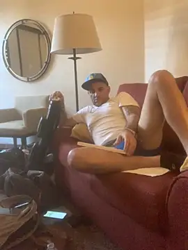 Hothotboyg online show from November 27, 2025, 11:49 pm