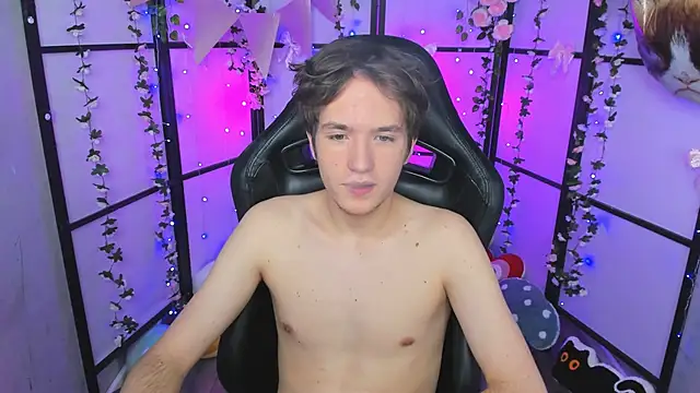 Ethan Rivers online show from October 19, 2025, 9:06 pm