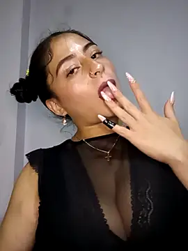 Valejensen0716 online show from September 28, 2025, 9:38 am