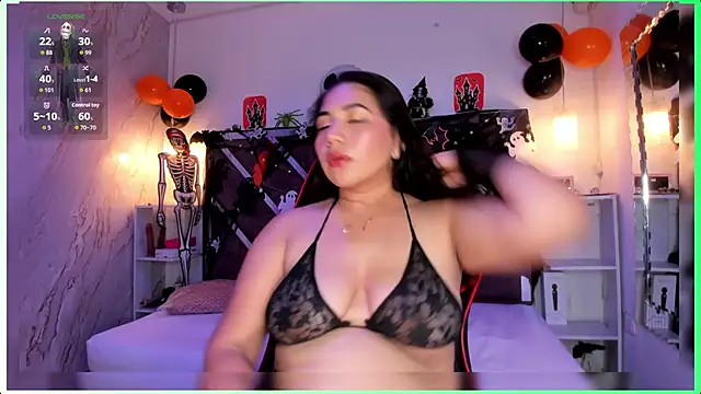 BBWCloe  online show from October 30, 2025, 4:44 am