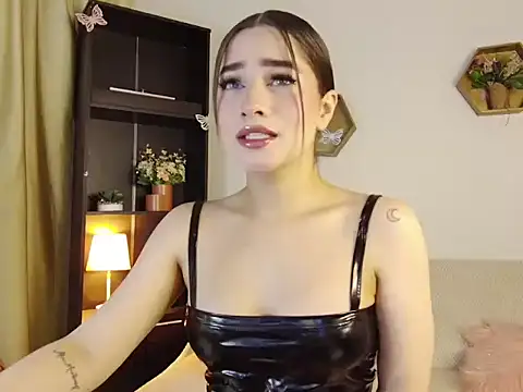 StefannyCipriani online show from November 23, 2025, 12:20 am