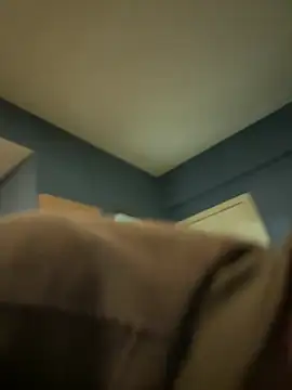 Snapshot of AAASuck chatting on March 17, 2026, 4:10 pm AAASuck online show from March 17, 2026, 4:10 pm