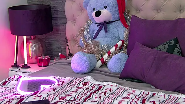 VannyFoxx online show from December 21, 2025, 8:20 pm