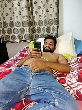 Snapshot of avi007p chatting on July 28, 2026, 6:20 pm avi007p online show from July 28, 2026, 6:20 pm