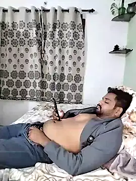 avi007p online show from December 18, 2025, 9:07 pm