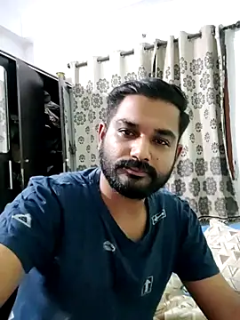 Snapshot of avi007p chatting on May 14, 2026, 5:21 pm avi007p online show from May 14, 2026, 5:21 pm