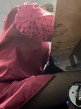 Snapshot of DHJM168 chatting on December 22, 2025, 12:11 am DHJM168 online show from December 22, 2025, 12:11 am