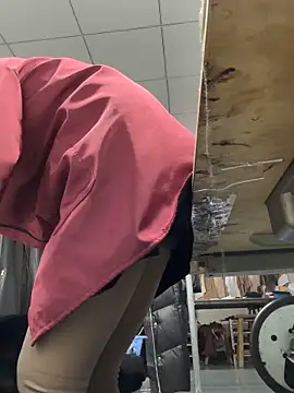 Snapshot of DHJM168 chatting on December 4, 2025, 12:42 am DHJM168 online show from December 4, 2025, 12:42 am