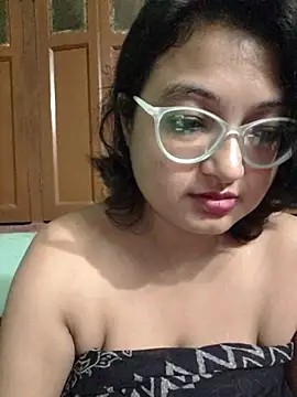 Lovebites0 online show from September 18, 2025, 7:28 pm