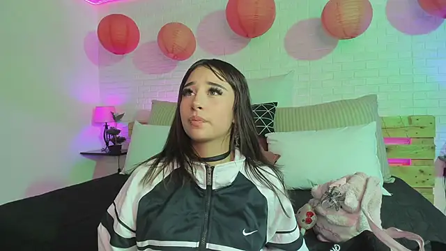 Anie sp online show from September 17, 2025, 7:38 pm