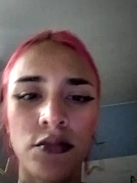 Snapshot of RavynRouge chatting on September 25, 2025, 2:28 am RavynRouge online show from September 25, 2025, 2:28 am