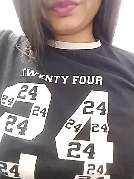 Sexy vernilla online show from November 2, 2025, 5:18 pm