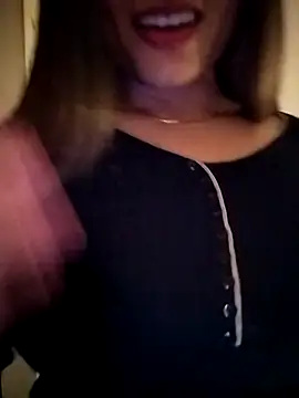 Snapshot of Sexy_vernilla chatting on February 2, 2026, 10:09 pm Sexy vernilla online show from February 2, 2026, 10:09 pm