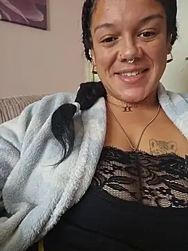 GoddessChantelle online show from October 28, 2025, 2:05 pm