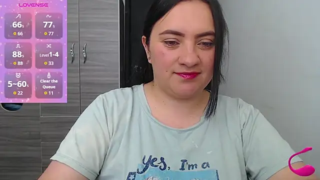 Snapshot of EmilySpicy chatting on September 17, 2025, 4:09 pm EmilySpicy online show from September 17, 2025, 4:09 pm