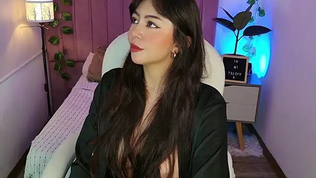 VioletBlacke  online show from October 8, 2025, 2:51 pm