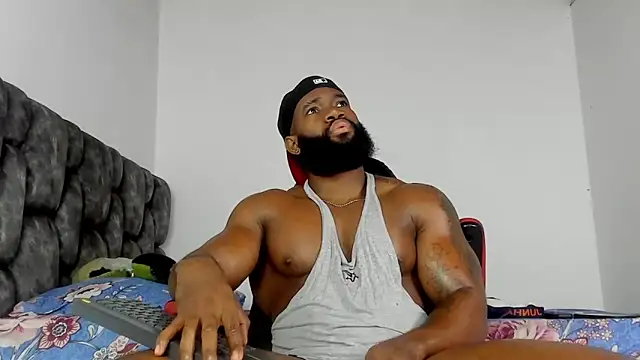 Snapshot of james_musclebbc chatting on October 26, 2025, 1:00 pm james musclebbc online show from October 26, 2025, 1:00 pm