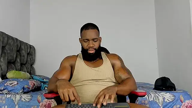 Snapshot of james_musclebbc chatting on November 12, 2025, 8:23 pm james musclebbc online show from November 12, 2025, 8:23 pm