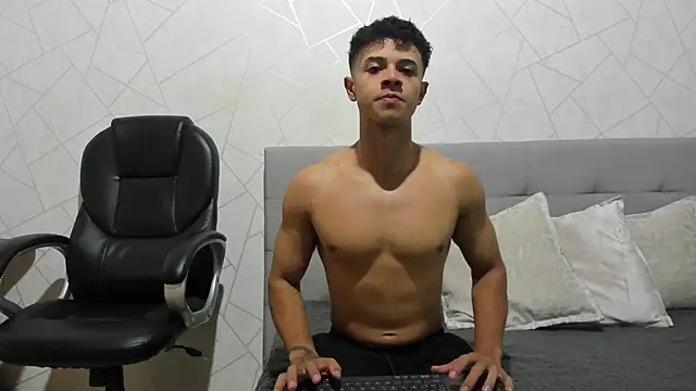 Alex Colton7 online show from October 25, 2025, 4:55 am