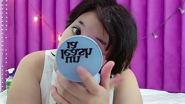 cosplaydate online show from October 21, 2025, 2:11 am