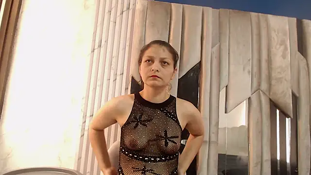 Snapshot of KiraaWild chatting on October 15, 2025, 7:11 pm KiraaWild online show from October 15, 2025, 7:11 pm