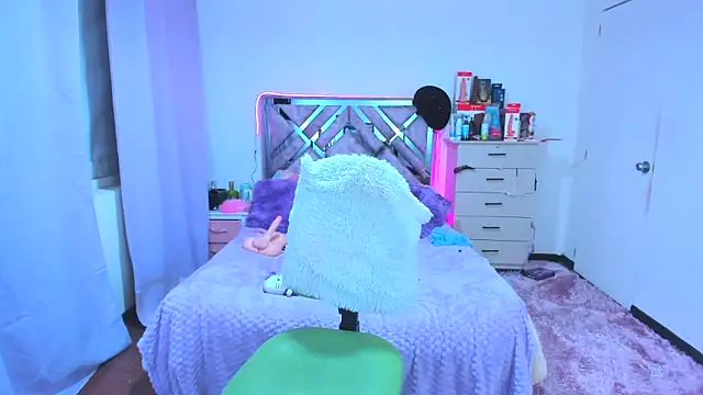 Luna Analya online show from October 31, 2025, 11:11 pm