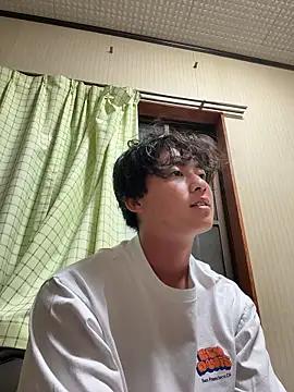 Snapshot of shoma2003 chatting on October 11, 2025, 2:18 pm shoma2003 online show from October 11, 2025, 2:18 pm