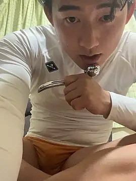 shoma2003 online show from April 23, 2026, 10:33 am