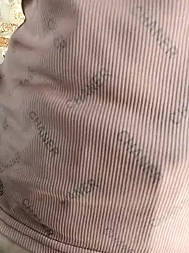 Snapshot of Mona8386 chatting on September 24, 2025, 2:29 am Mona8386 online show from September 24, 2025, 2:29 am