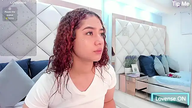 megannherrera online show from February 14, 2026, 1:33 pm