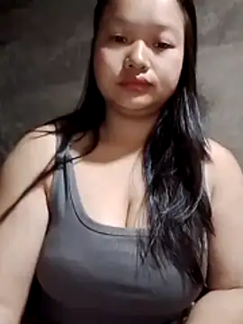 Snapshot of girl-babi chatting on December 14, 2025, 2:40 am girl-babi online show from December 14, 2025, 2:40 am