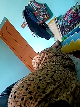 maddy3108 online show from March 18, 2026, 4:26 am