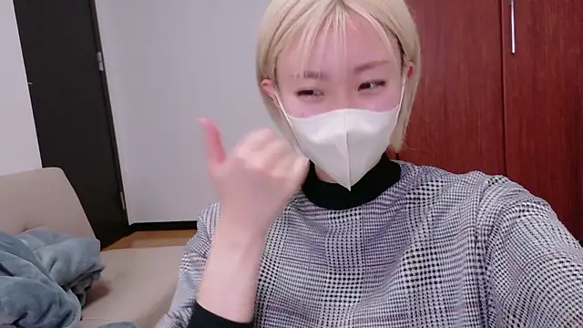 Snapshot of Nana__ch chatting on April 1, 2026, 6:16 pm Nana ch online show from April 1, 2026, 6:16 pm