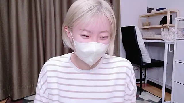 Nana  ch online show from February 16, 2026, 9:45 pm