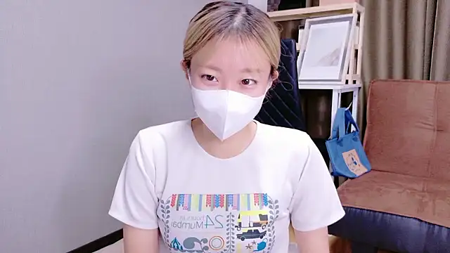 Snapshot of Nana__ch chatting on October 15, 2025, 3:38 am Nana ch online show from October 15, 2025, 3:38 am