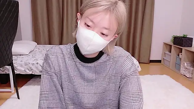 Snapshot of Nana__ch chatting on May 7, 2026, 4:32 pm Nana ch online show from May 7, 2026, 4:32 pm