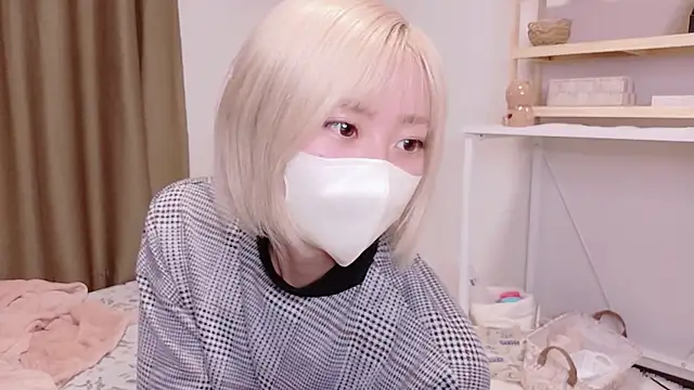 Snapshot of Nana__ch chatting on March 28, 2026, 5:47 pm Nana ch online show from March 28, 2026, 5:47 pm