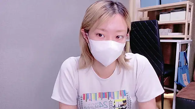 Snapshot of Nana__ch chatting on October 24, 2025, 7:40 am Nana ch online show from October 24, 2025, 7:40 am