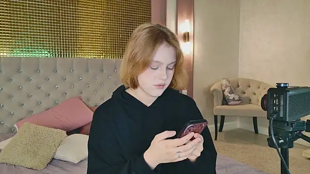 Snapshot of CaitlinSugar chatting on July 14, 2026, 4:28 am CaitlinSugar online show from July 14, 2026, 4:28 am