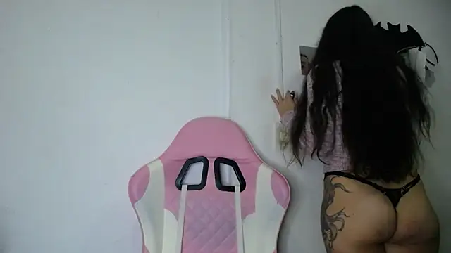 Amber09raiden online show from November 26, 2025, 3:12 pm