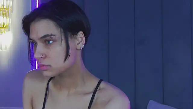 VioletAsh online show from October 9, 2025, 4:46 am