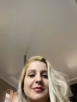Lady luck00 online show from September 25, 2025, 8:31 am