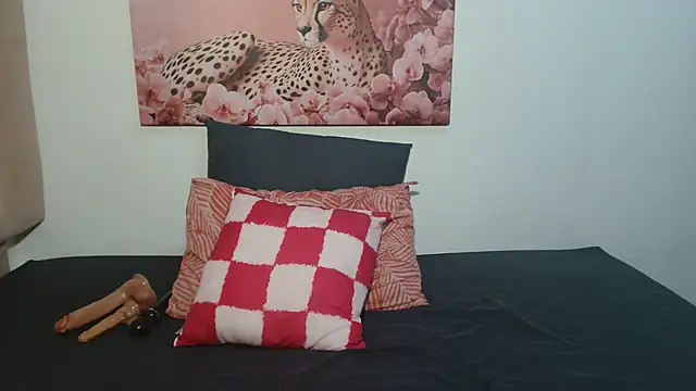 Snapshot of GorillaGripCunt77 chatting on February 5, 2026, 9:32 pm GorillaGripCunt77 online show from February 5, 2026, 9:32 pm