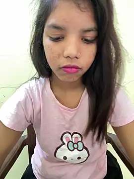 sexy body-00 online show from October 19, 2025, 4:15 am