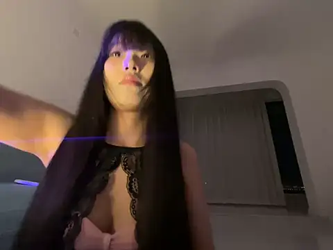 77momomo online show from November 9, 2025, 1:48 pm