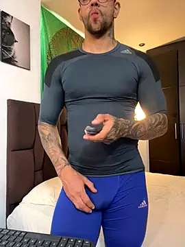 Tomy maylon online show from October 16, 2025, 3:31 pm